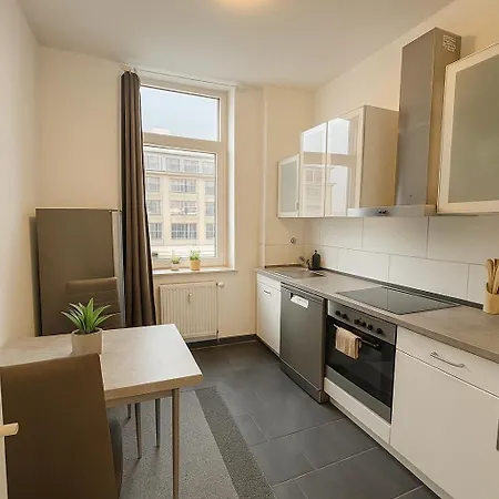 Messe Dus - 3 - 80qm - Sportpark Wedau *